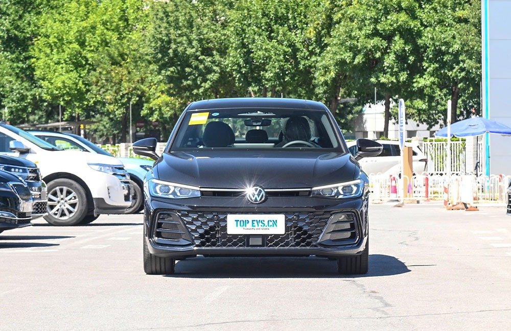 imgi_3_1_3(16) 2026 Volkswagen Passat– China Export Vehicle | China EV Export South Africa - Image 1